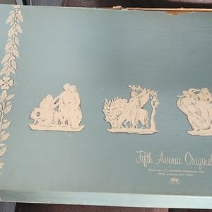 VTG  Fifth Avenue Zucker Decor Percale Pillow Case 1 Pair Gld/wht Flowers NOS